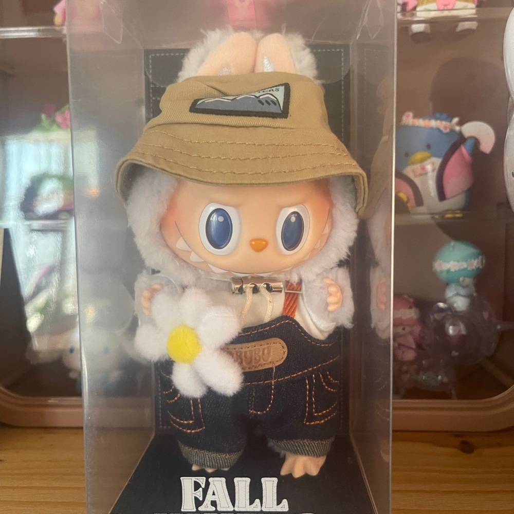 THE MONSTERS FALL IN WILD series vinyl plush doll pendant